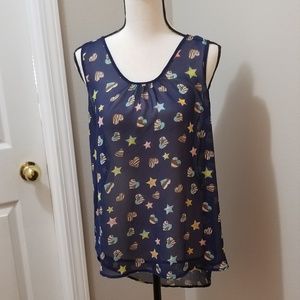 Mine sz L Blue top with heart cutouts in back